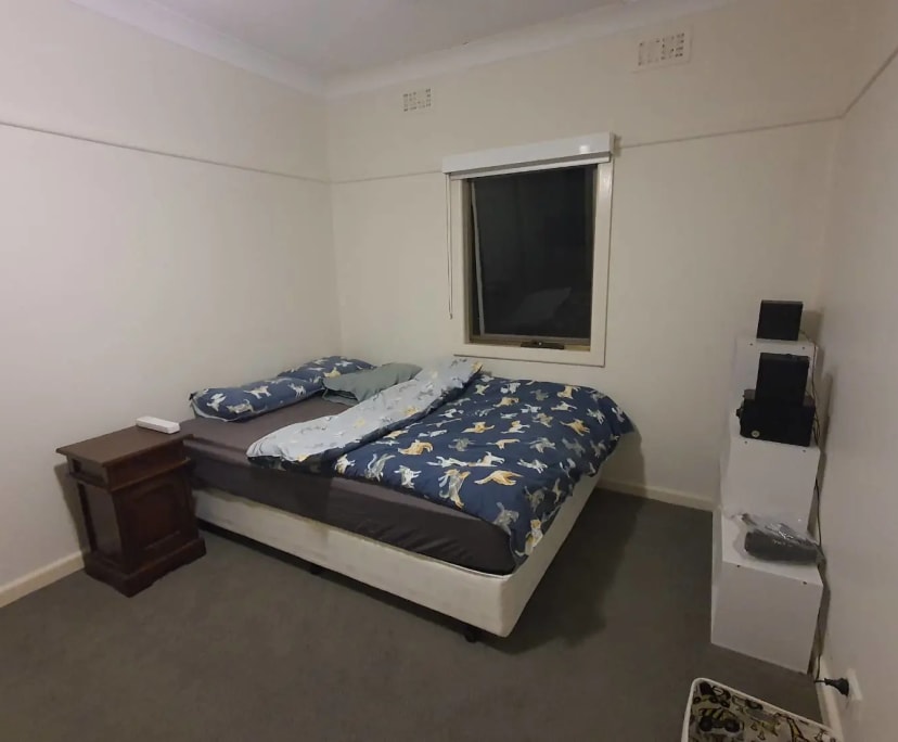 Room in a share house