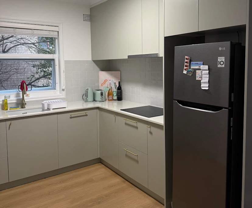 Unfurnished room in a flatshare