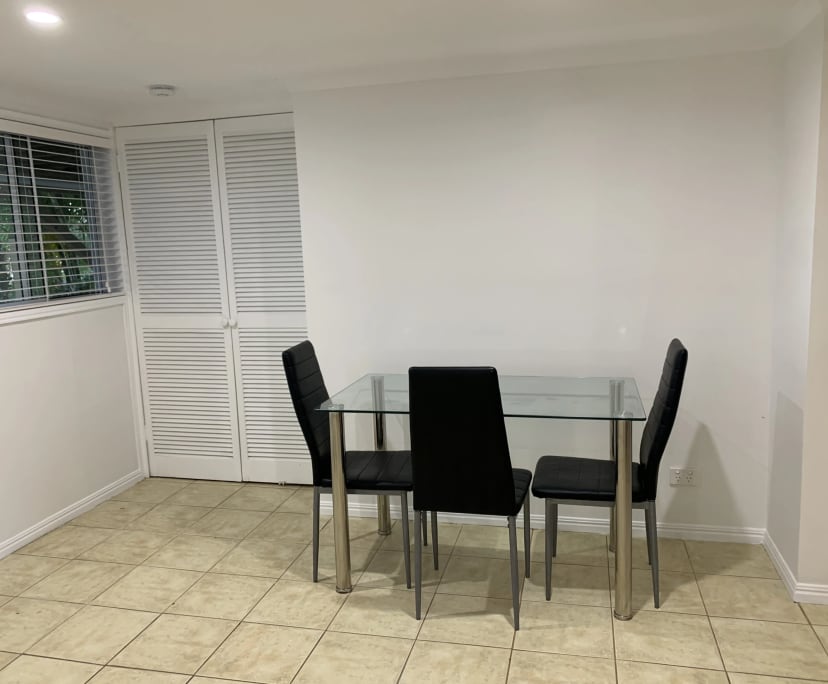 Granny Flat for Rent in Southport, Gold Coast 480...