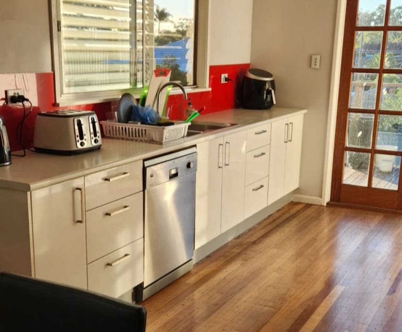 $280, Share-house, 3 bathrooms, Springwood QLD 4127