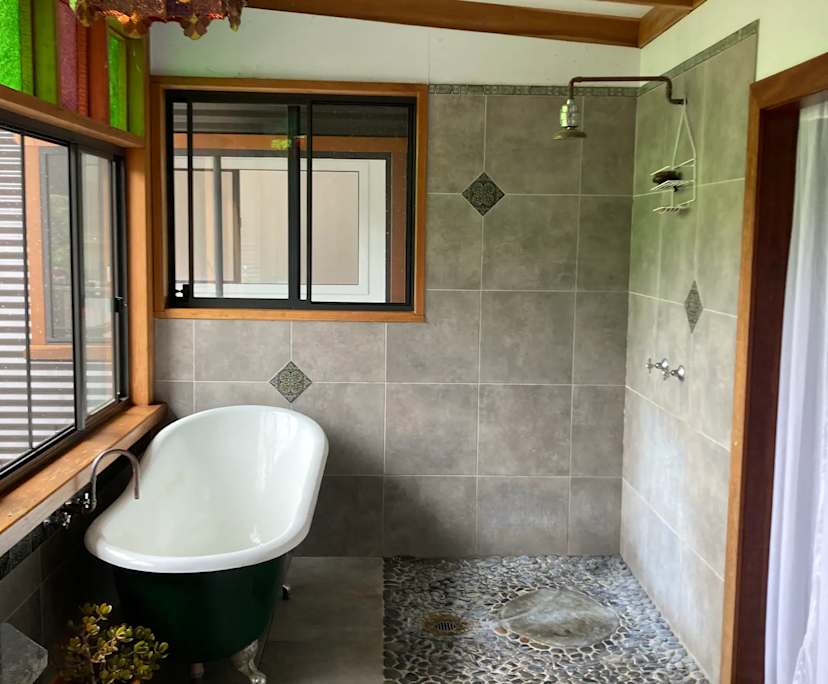 $350, Share-house, 4 bathrooms, Myocum NSW 2481