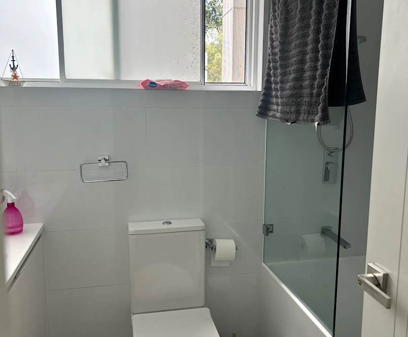 $800, 1-bed, 1 bathroom, Maroubra NSW 2035
