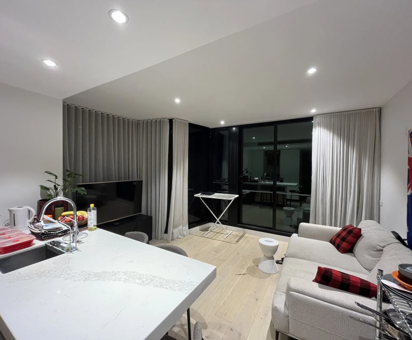 Unfurnished room with own bathroom