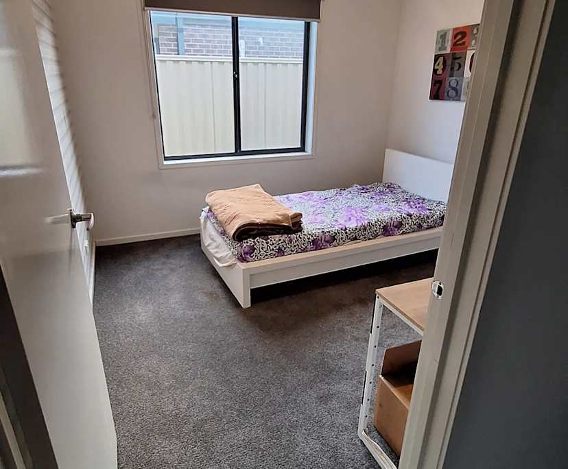 $235, Share-house, 5 bathrooms, Pakenham VIC 3810