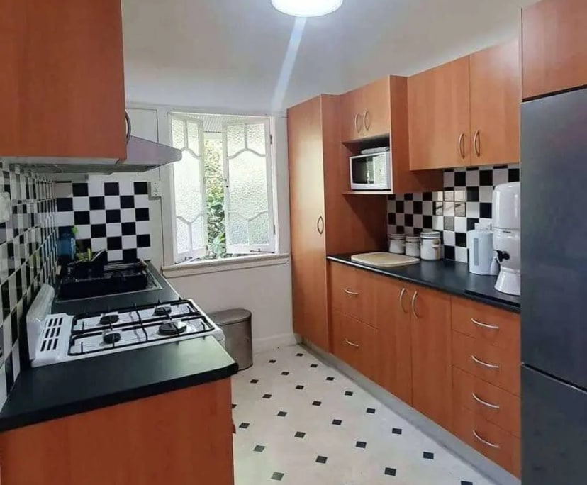 $450, Share-house, 2 bathrooms, Kangaroo Point QLD 4169