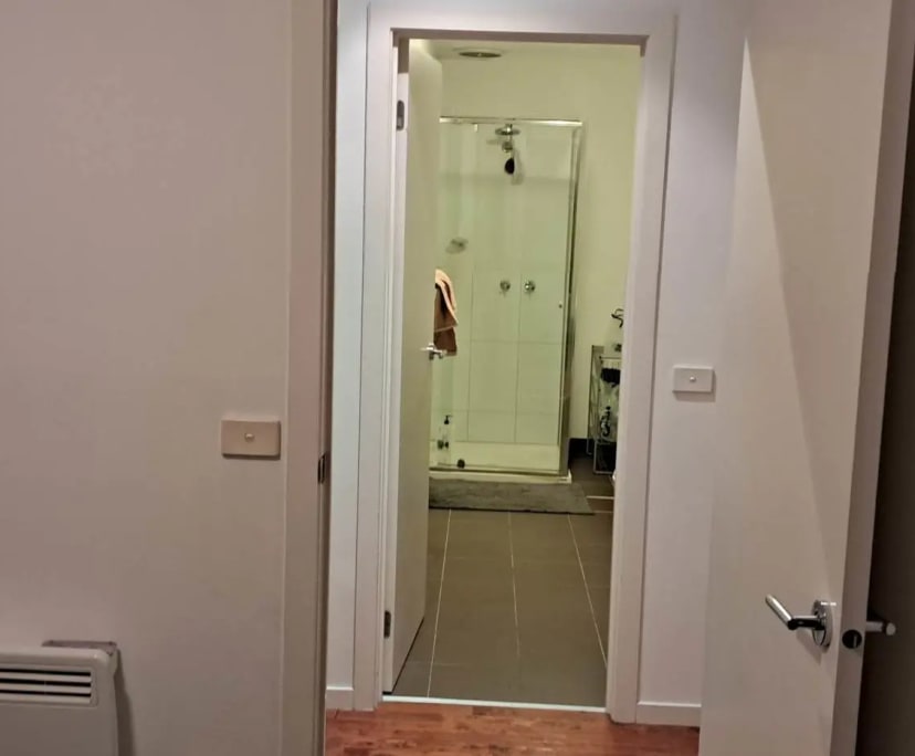 $480, 1-bed, 1 bathroom, Northcote VIC 3070