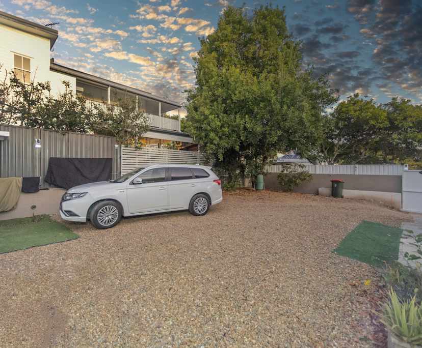 $325, Flatshare, 3 bathrooms, Albion QLD 4010