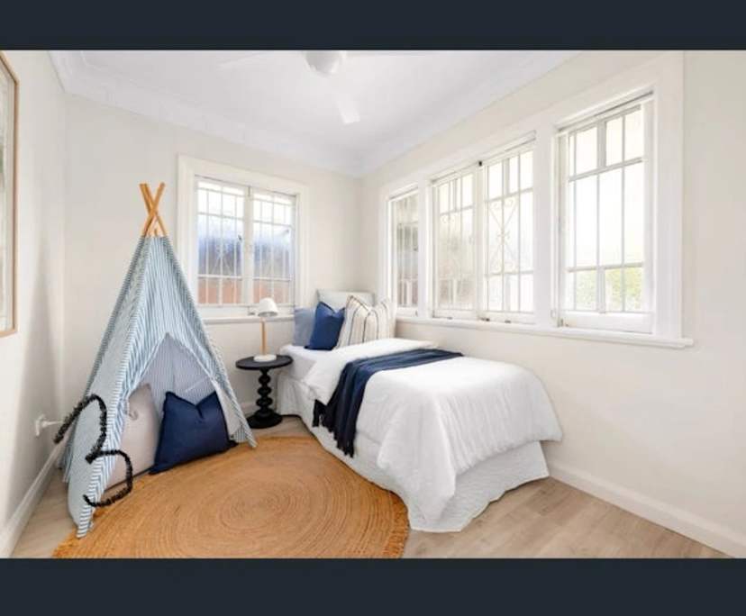 Unfurnished room in a share house