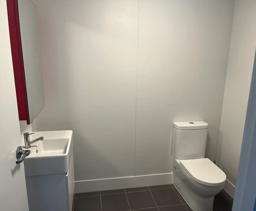 Unfurnished room with own bathroom