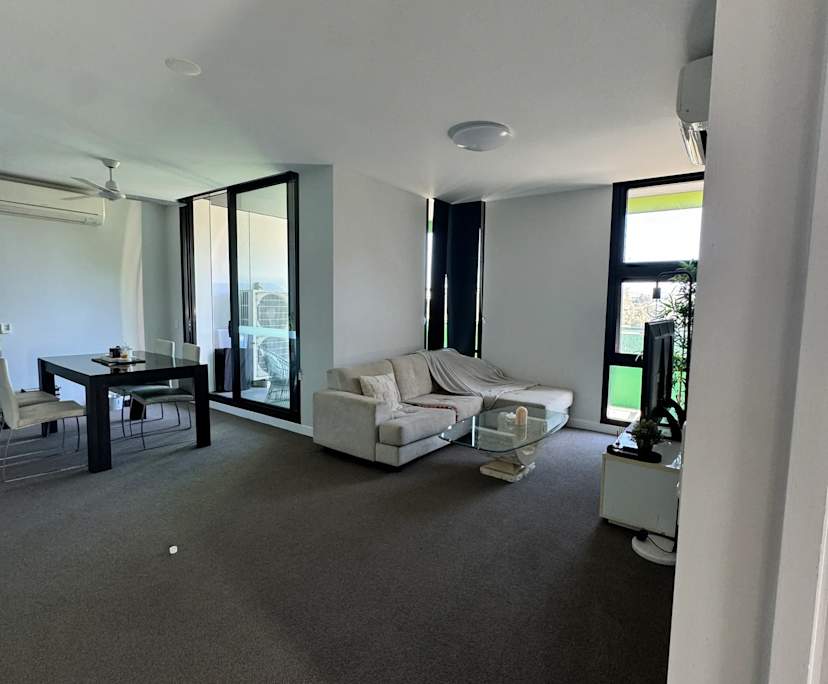 Unfurnished room with own bathroom
