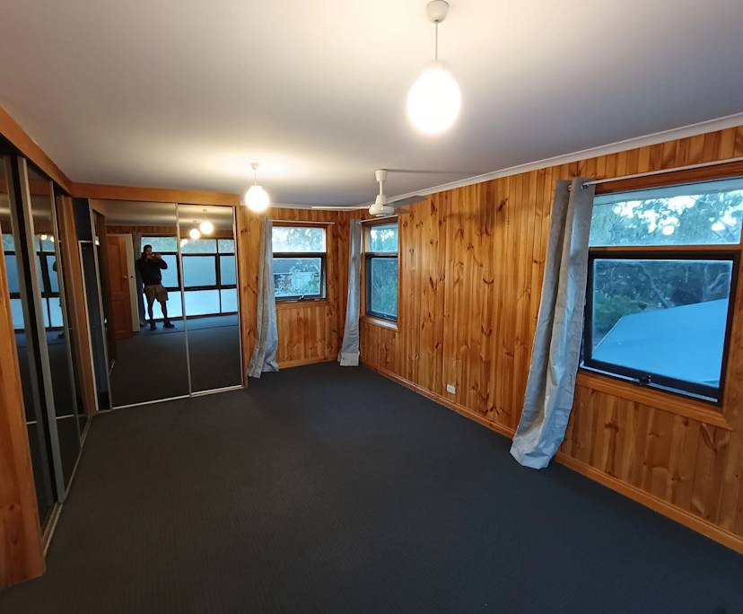 Room with ensuite in a share house