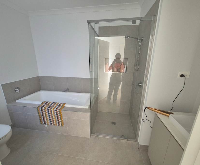 $200, Share-house, 3 bathrooms, Lara VIC 3212