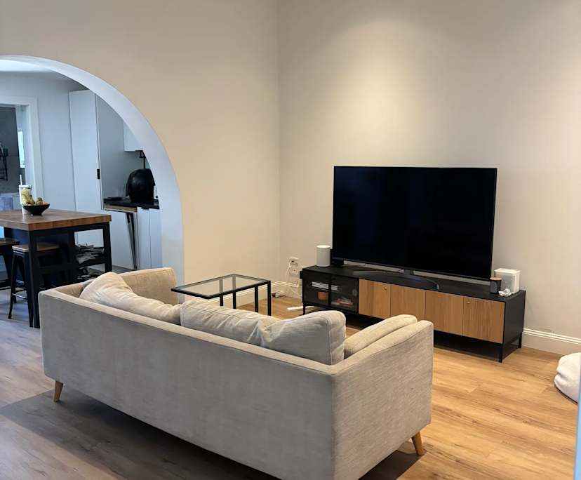 Room in a share house
