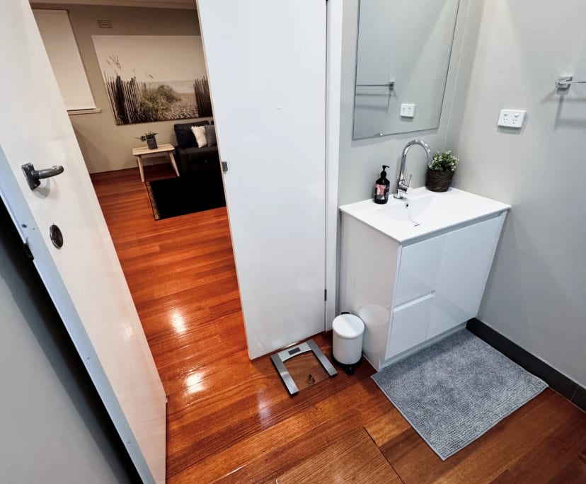 $360, Share-house, 6 bathrooms, Thornbury VIC 3071