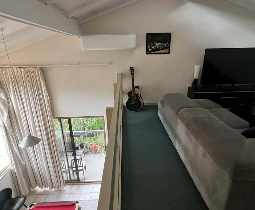 Whole property with 2 rooms for rent
