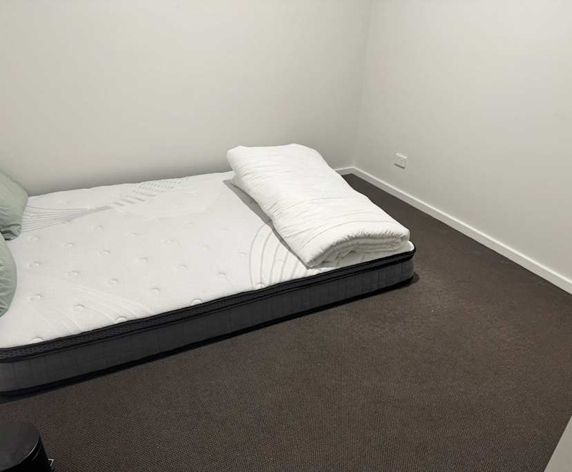 Furnished room with own bathroom