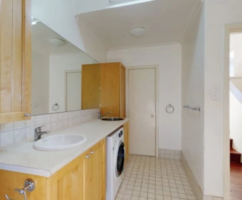 Room for Rent in South Perth, Perth 260, Unfurnis...