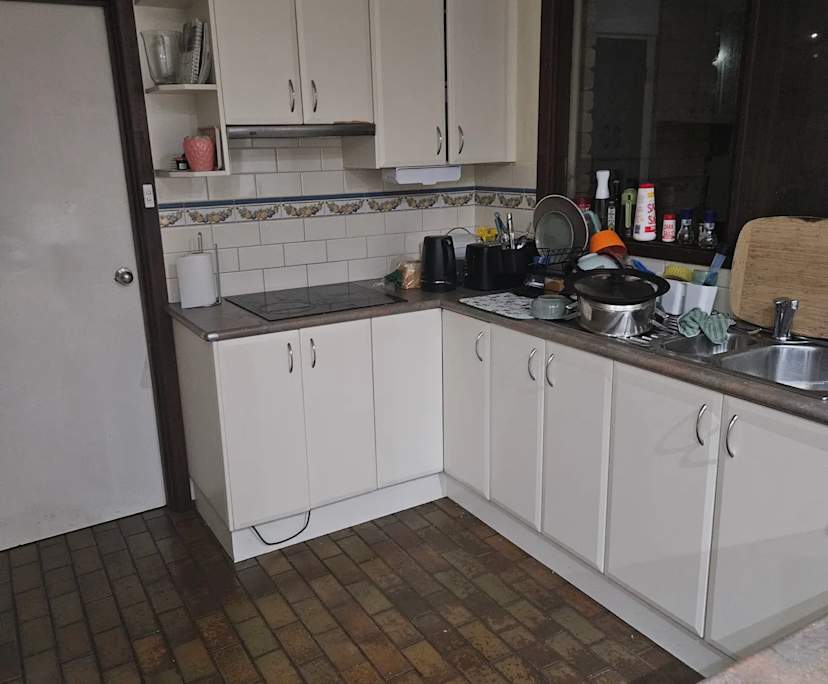 Unfurnished room in a share house