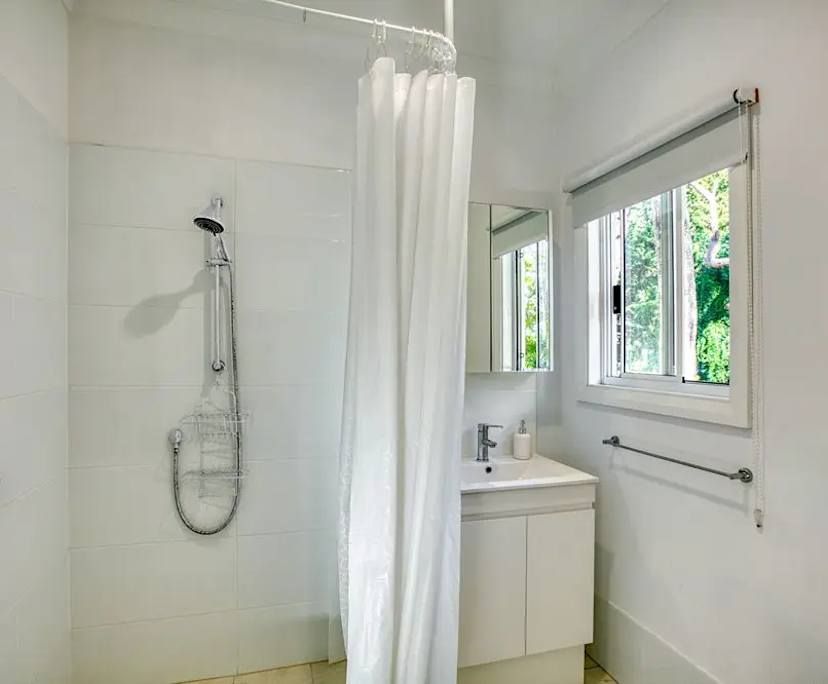 $350, Studio, 1 bathroom, Hovea WA 6071