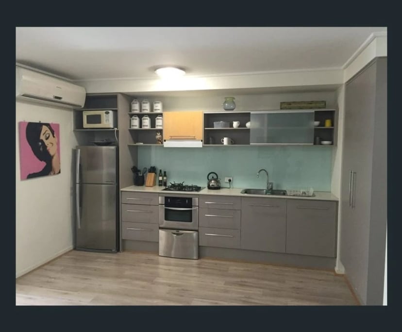 Room in a share house