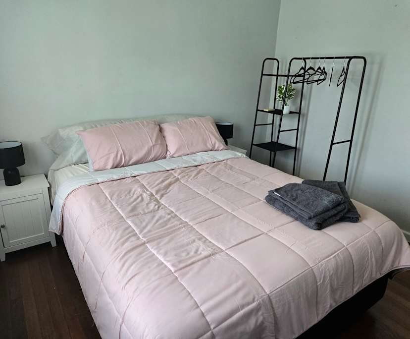 $325-400, Share-house, 3 rooms, Mundingburra QLD 4812, Mundingburra QLD 4812