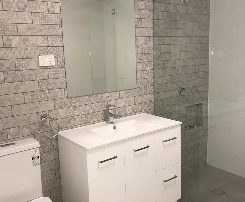 Unfurnished room with own bathroom