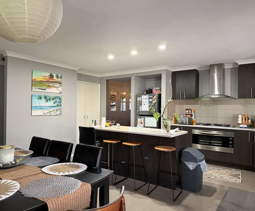 $250, Share-house, 3 bathrooms, Tarneit VIC 3029