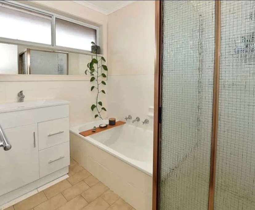 Unfurnished room in a share house