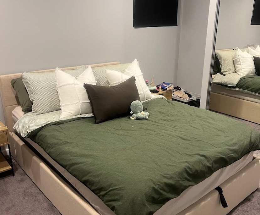 Whole property with 2 rooms for rent