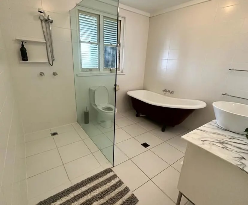 $700, Share-house, 4 bathrooms, Currumbin Valley QLD 4223