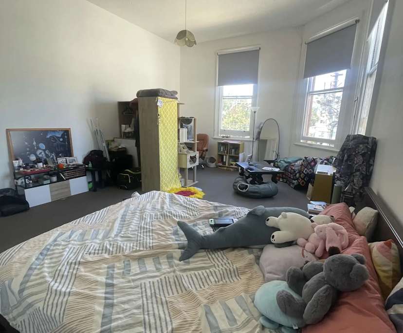 propertyImage