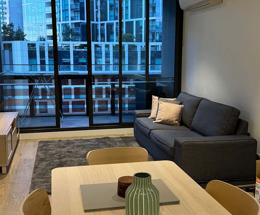 $575, Flatshare, 2 bathrooms, Docklands VIC 3008