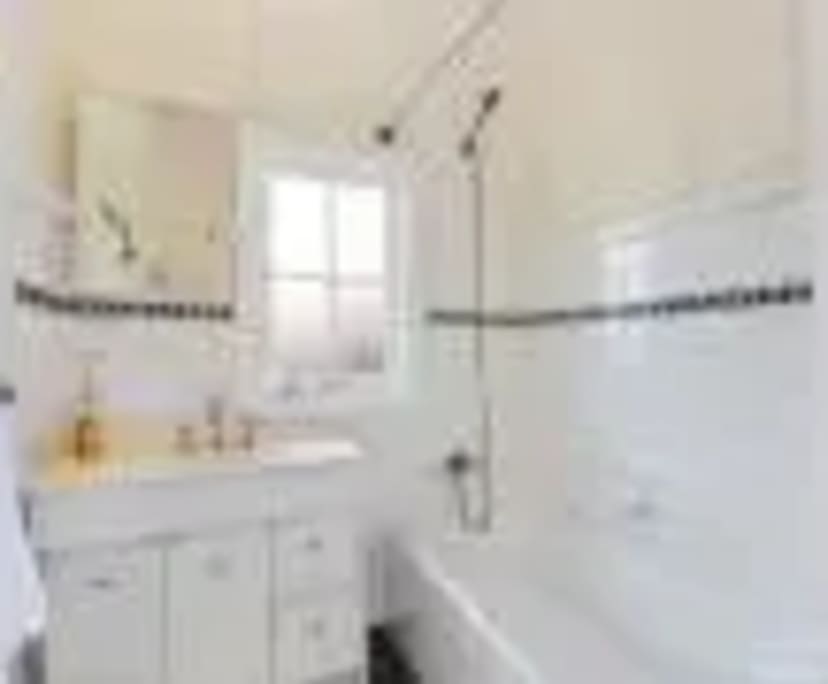 Whole property with 2 rooms for rent