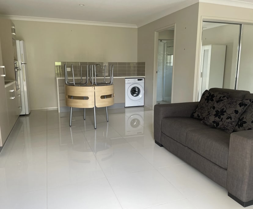 Granny Flat for Rent in New Beith, Brisbane 350,