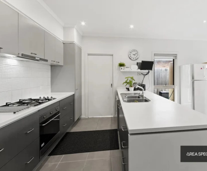 $250, Share-house, 5 bathrooms, Deer Park VIC 3023