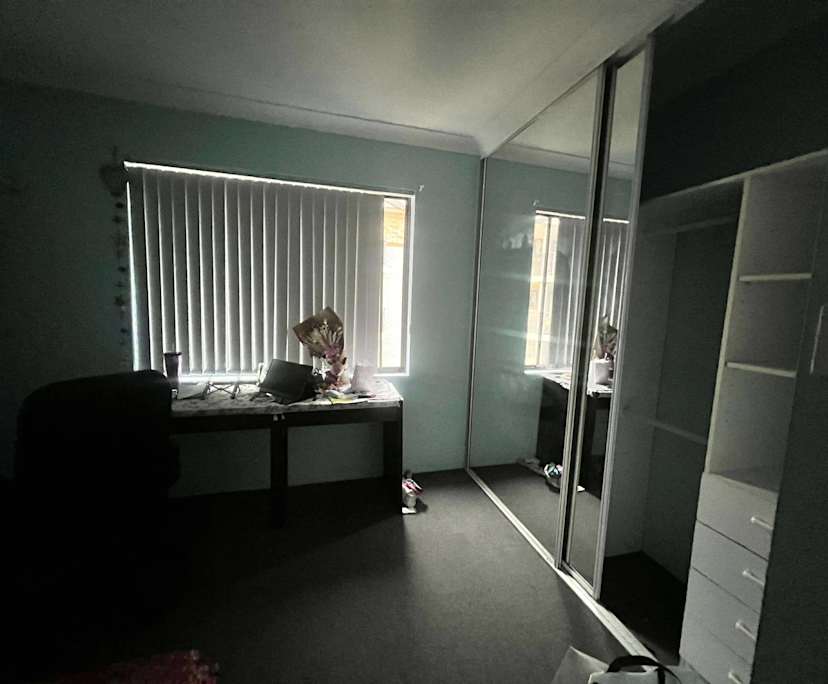 Unfurnished room in a flatshare