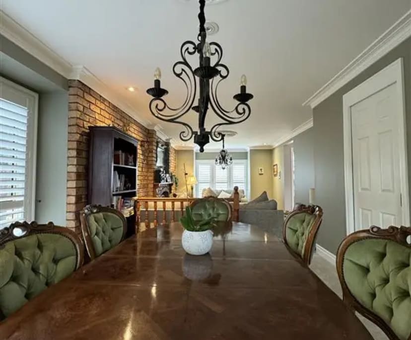 $300, Share-house, 4 bathrooms, Kenmore Hills QLD 4069