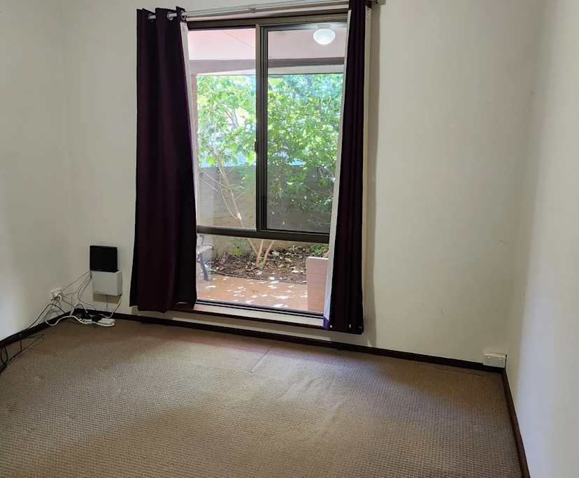 Whole property with 2 rooms for rent