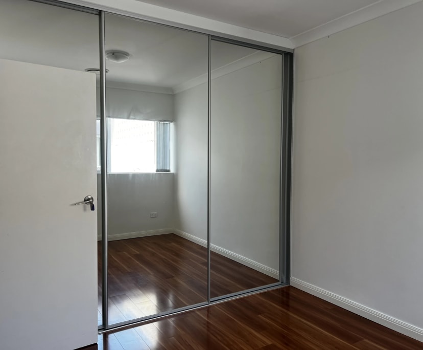 Room in a share house