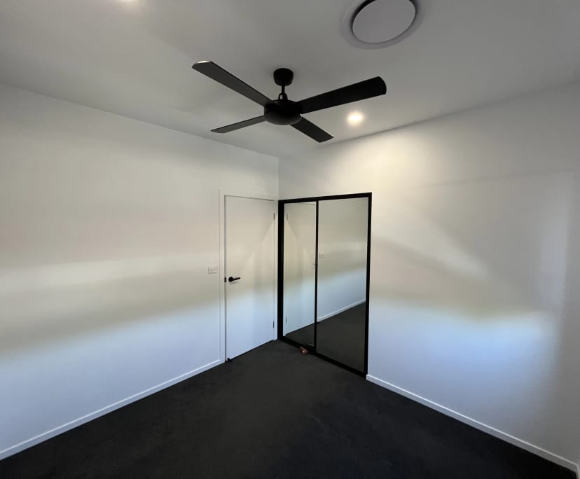 Unfurnished room in a share house