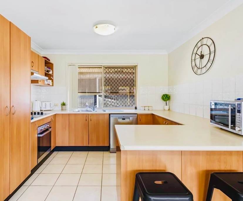 Room in a share house