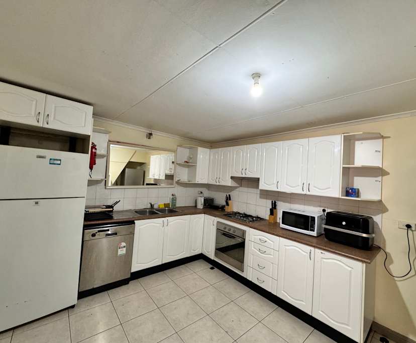 $290, Share-house, 6 bathrooms, Waverley NSW 2024