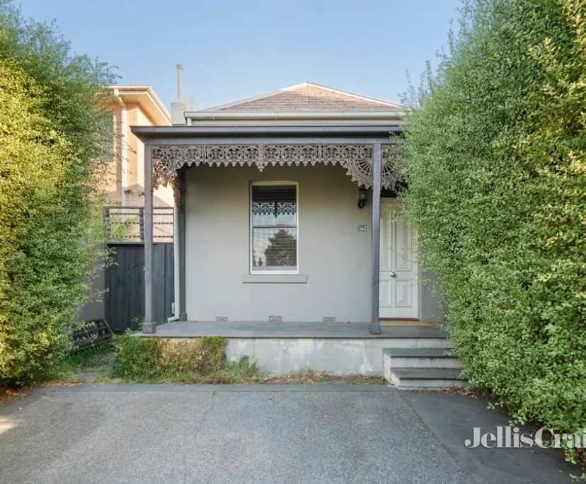 Unfurnished room with own bathroom
