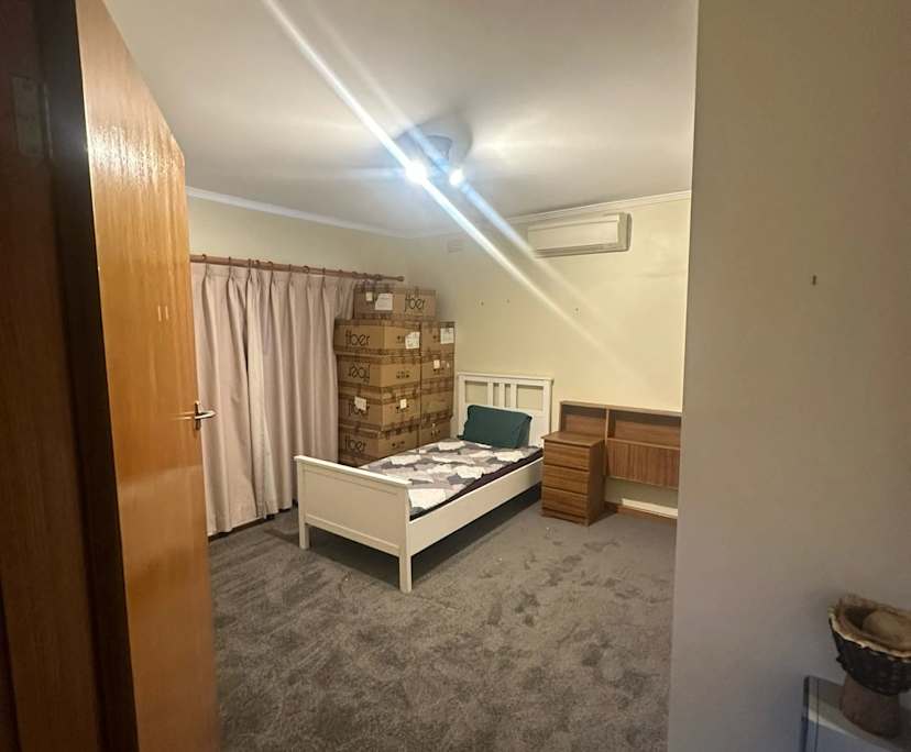 $300, Share-house, 2 rooms, Oak Park VIC 3046, Oak Park VIC 3046