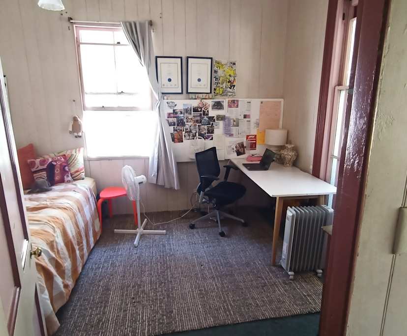Unfurnished room in a share house