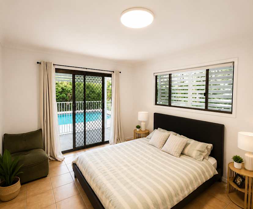 Furnished room with own bathroom