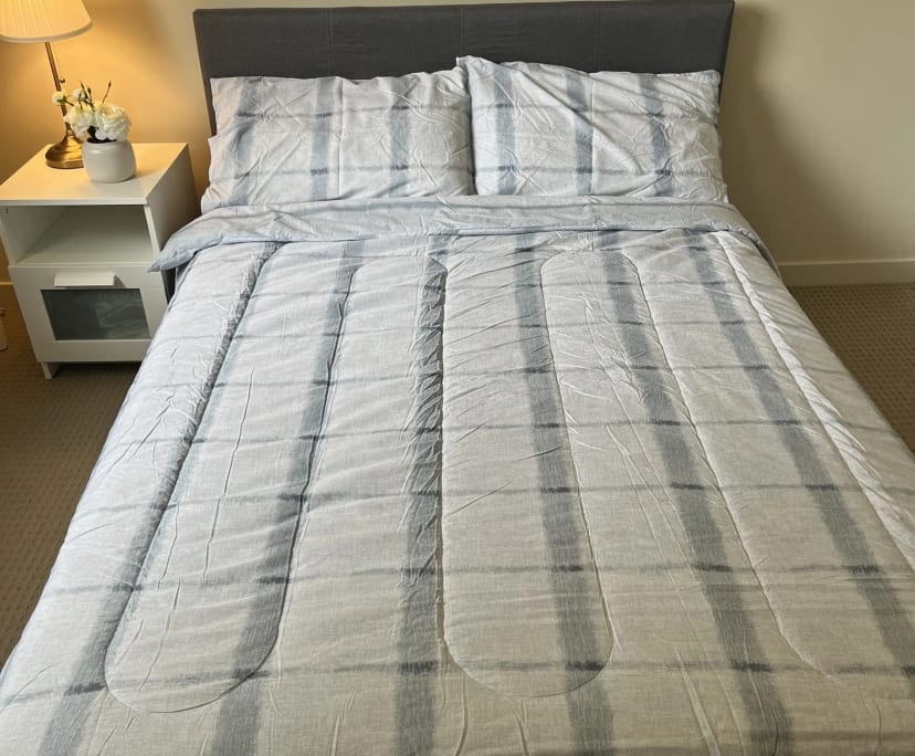 Furnished room with own bathroom