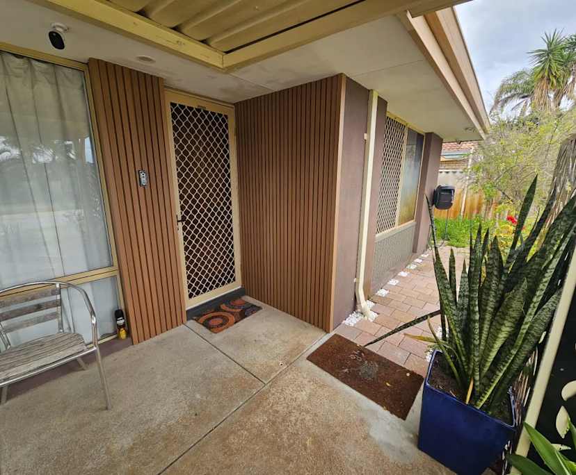 Furnished room in a share house