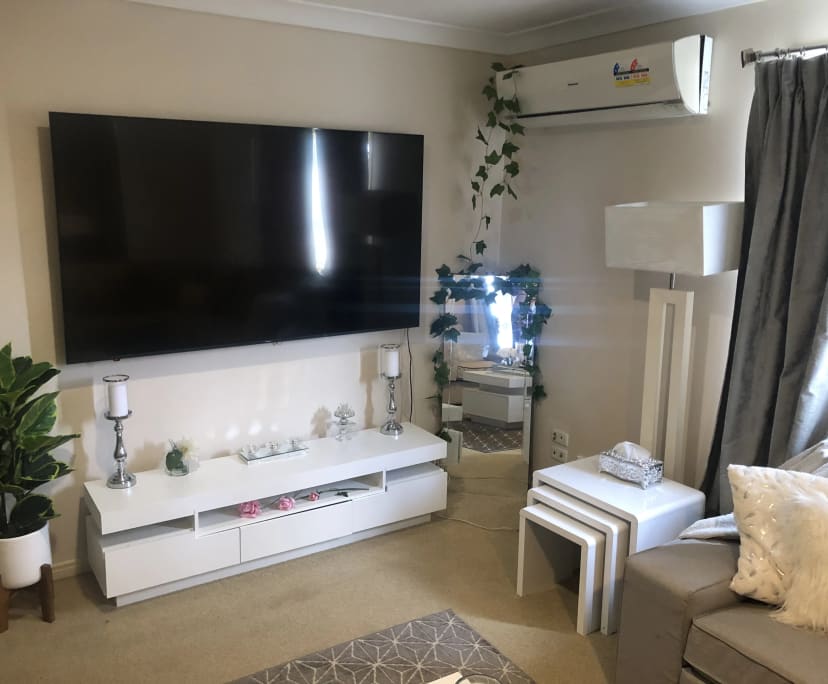 Unfurnished room in a share house