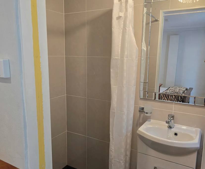 $360, Student-accommodation, 1 bathroom, Charlestown NSW 2290